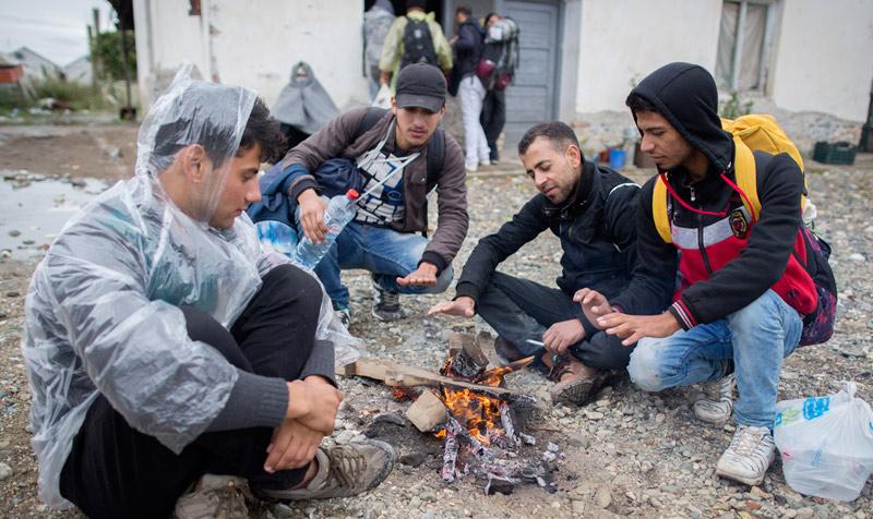 معاناة اللاجئين في اليونان بين عنف الممارسات وقلق في التصريحات!!