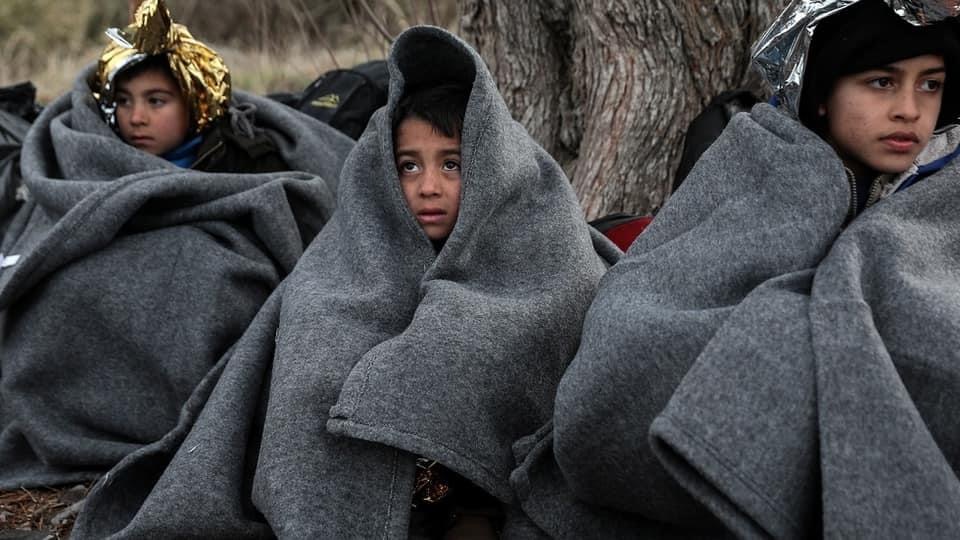 مجهولون يهاجمون مبنى لأطفال لاجئين في اليونان