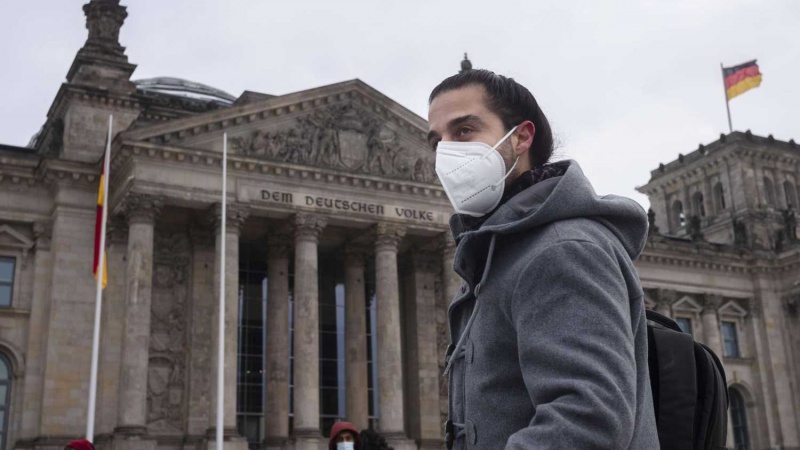 ألمانيا: لاجئ سوري يسحب ترشيحه للانتخاباب البرلمانية بسبب 