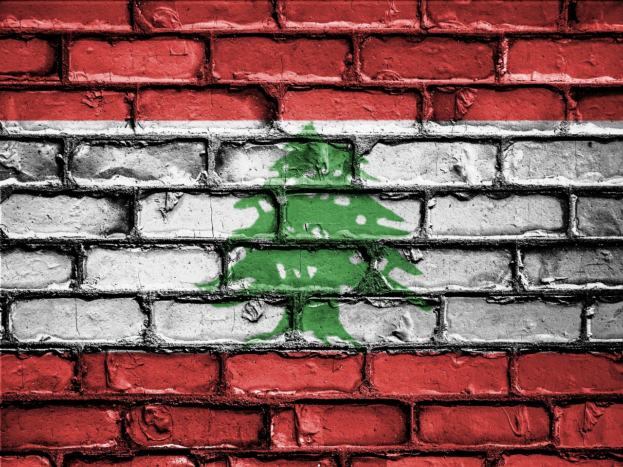 بلديات لبنانية تفرض تعاميم 